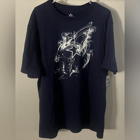 New Tags- Dallas Cowboys NFL Football Blue Silver Gray Helmet T Shirt-Mens XL - Picture 1 of 5